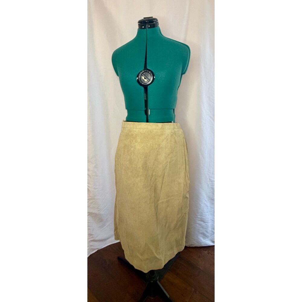 Vintage NWT Terry Lewis Tan Suede Skirt. Size 16